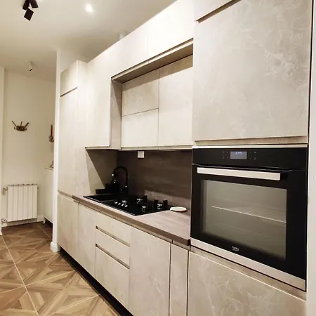 Cher Amicis Апартаменти *